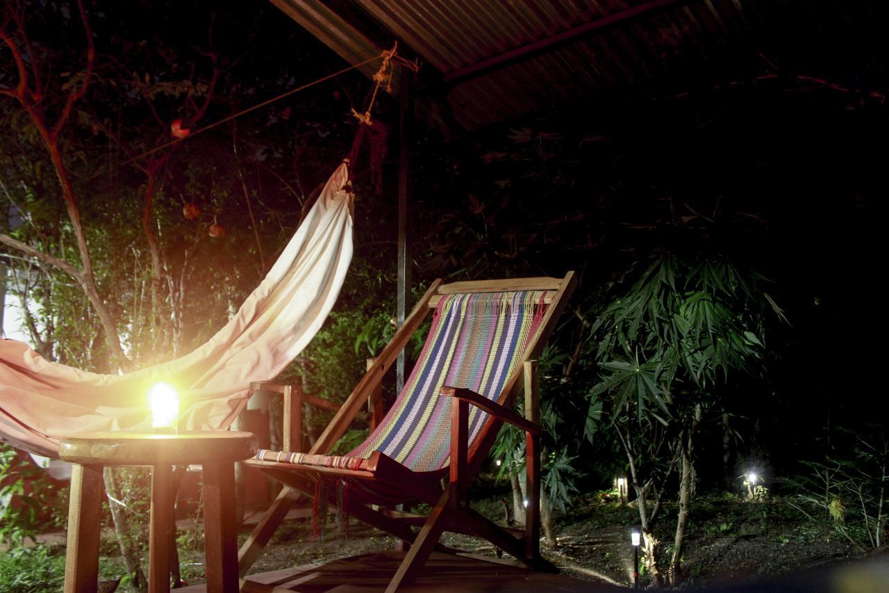 Hostel Life Is Good Moyogalpa Bagian luar foto